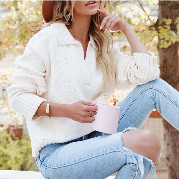 emory park Sweaters - Vici small Cream V-Neck Sweater